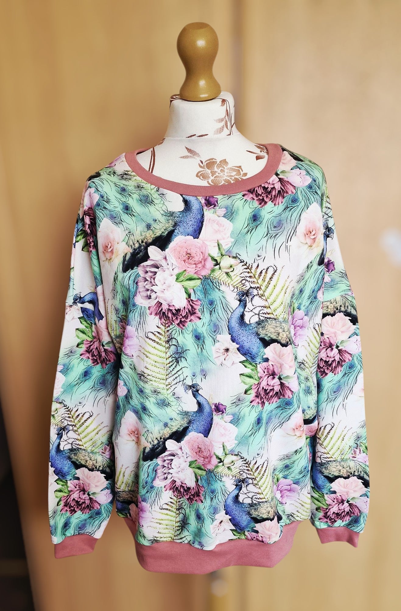 Jumper Auris oversize Peacocks
