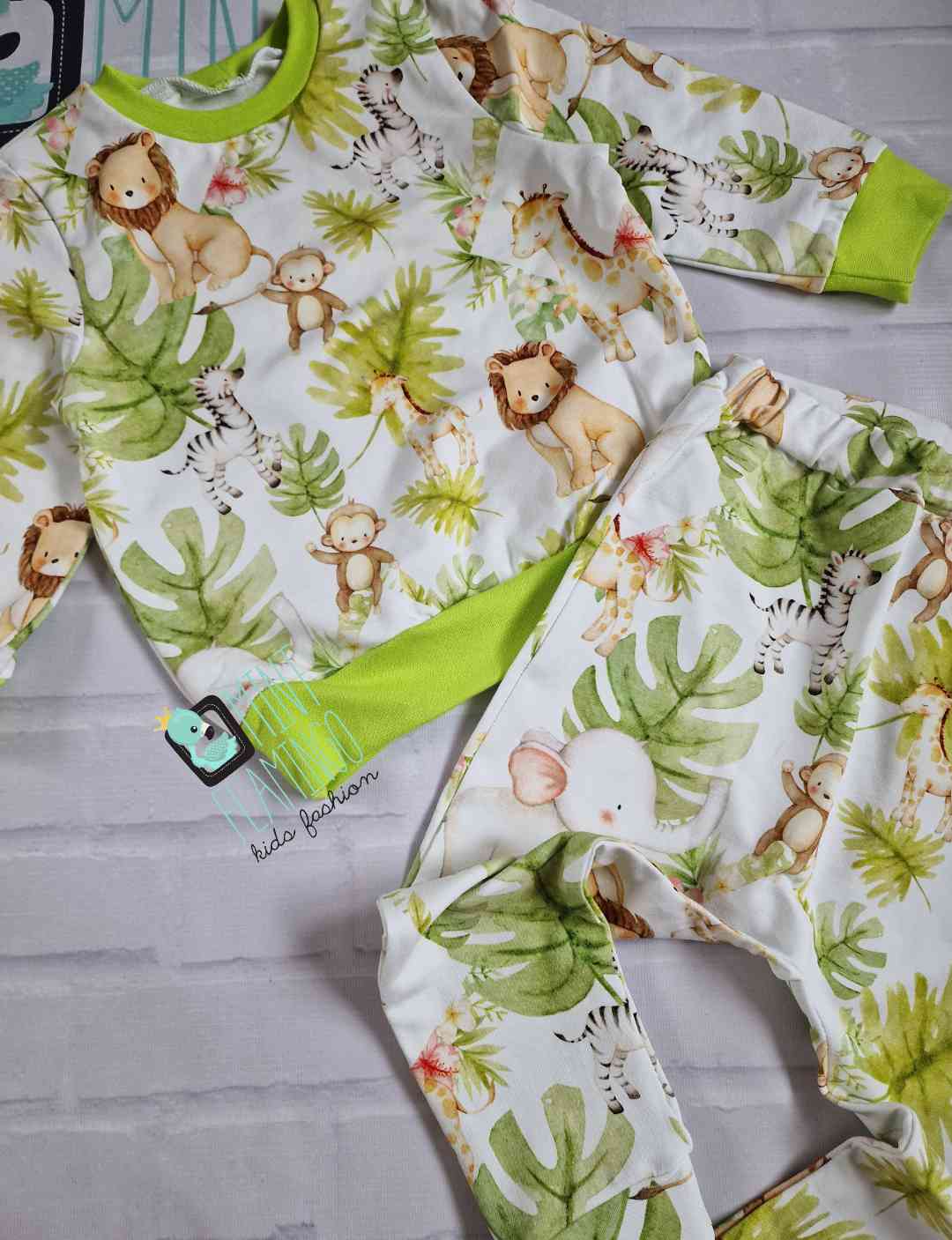 Set Jumper and trousers Safari Animals