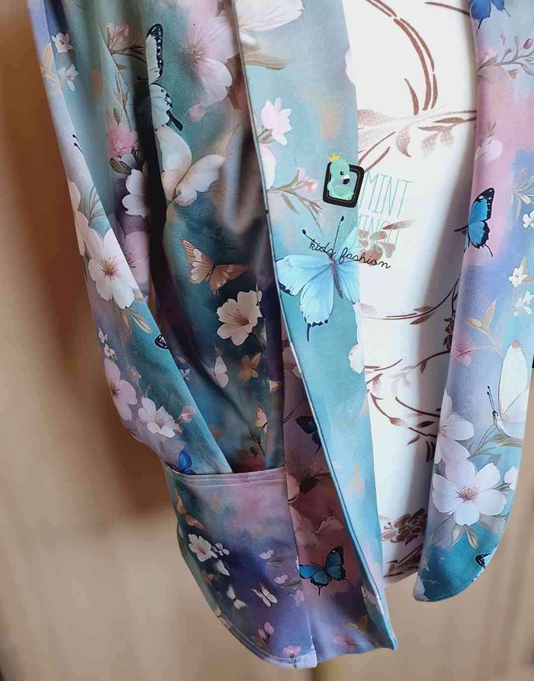 Cardigan beautiful flowers