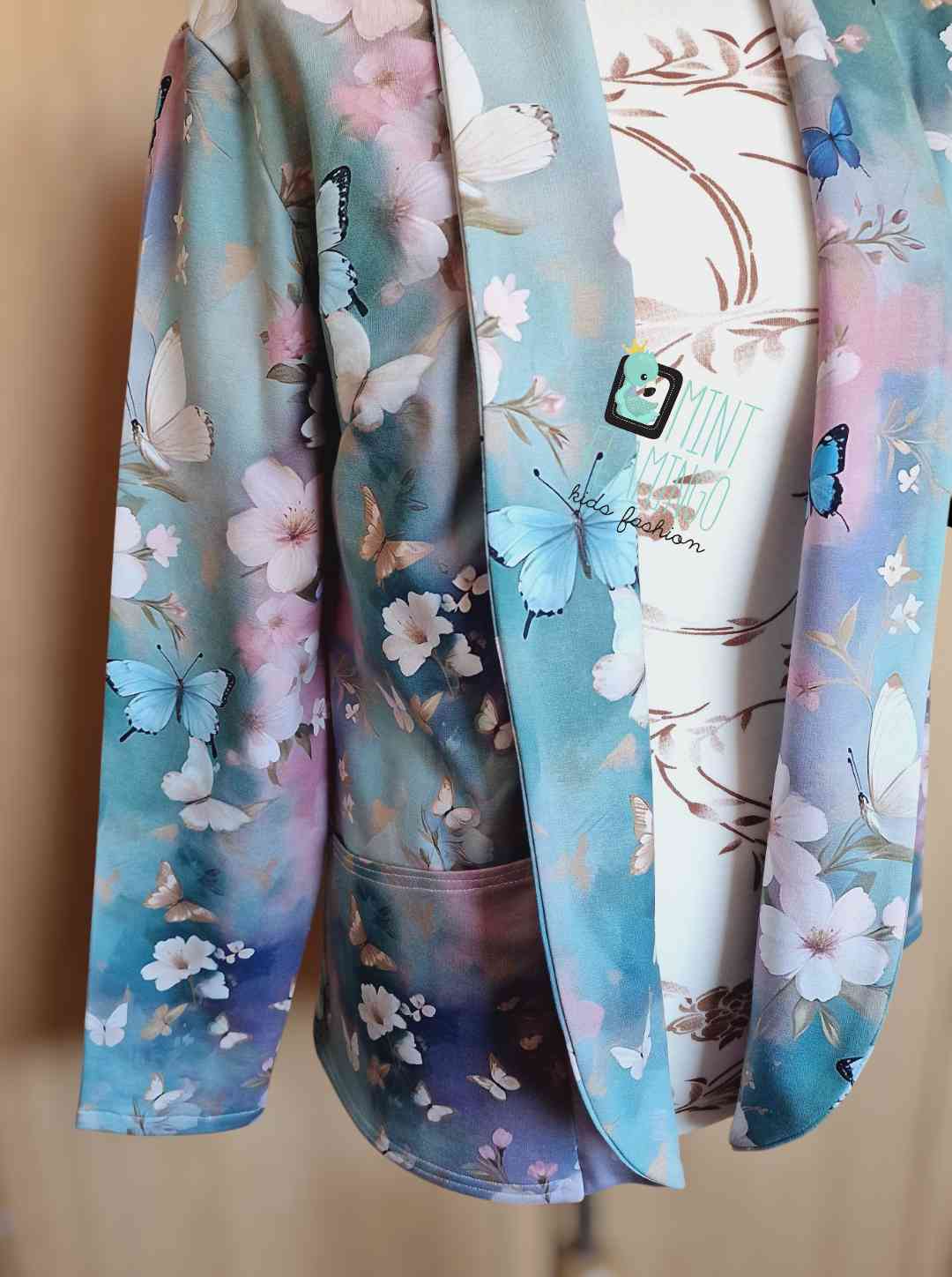 Cardigan beautiful flowers