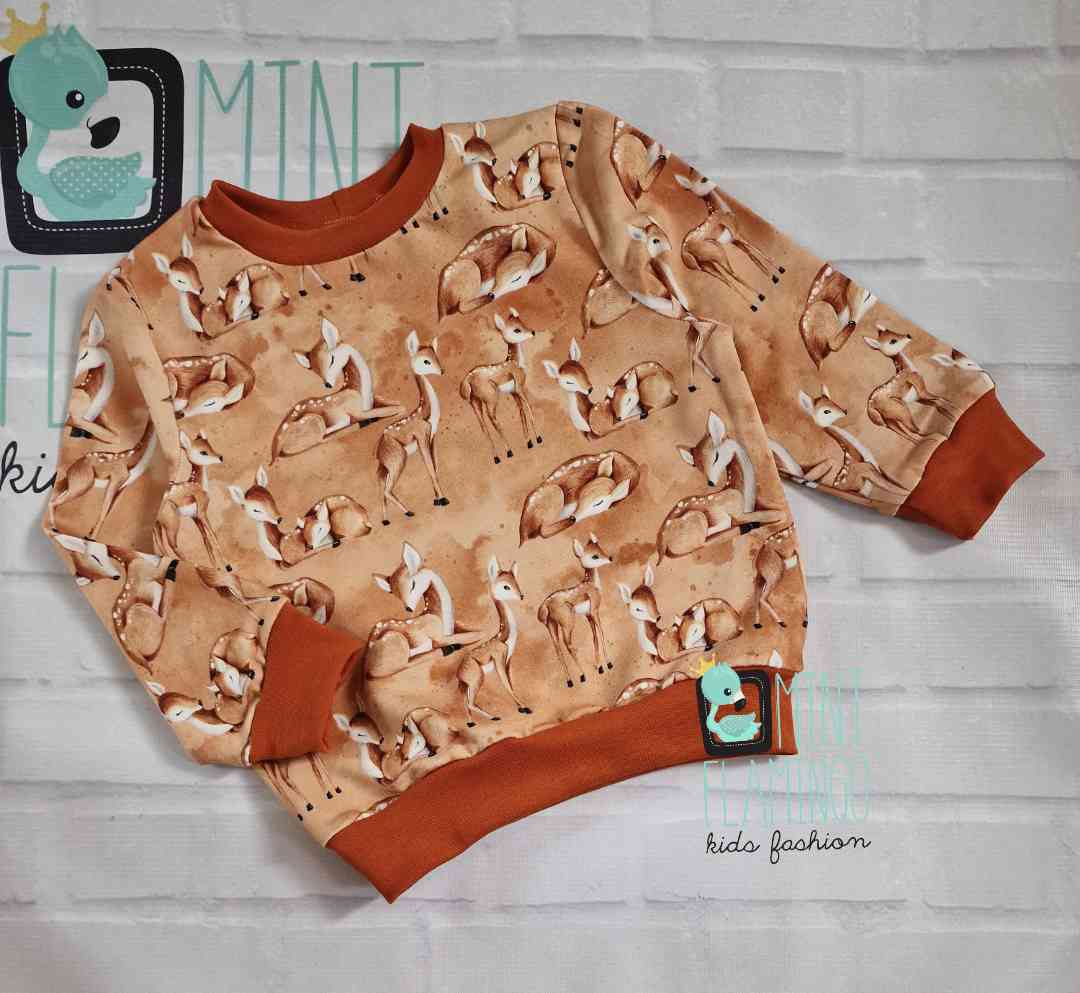 Jumper with deer