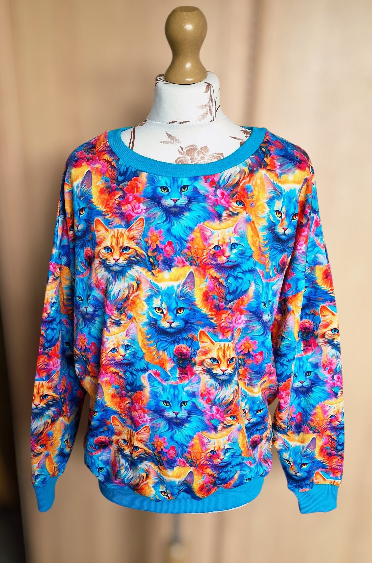 Jumper Auris oversize with Cats