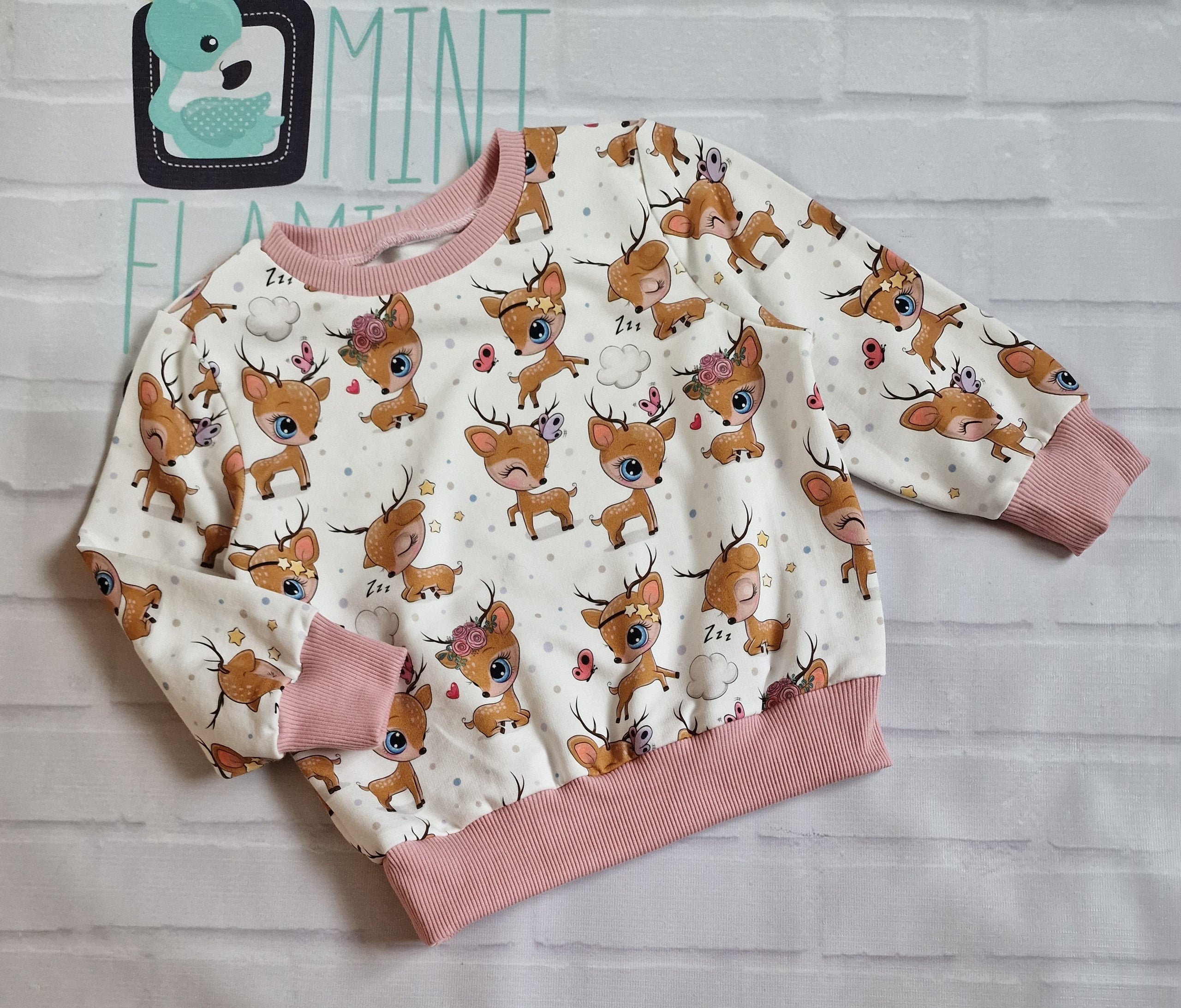 Jumper with deer