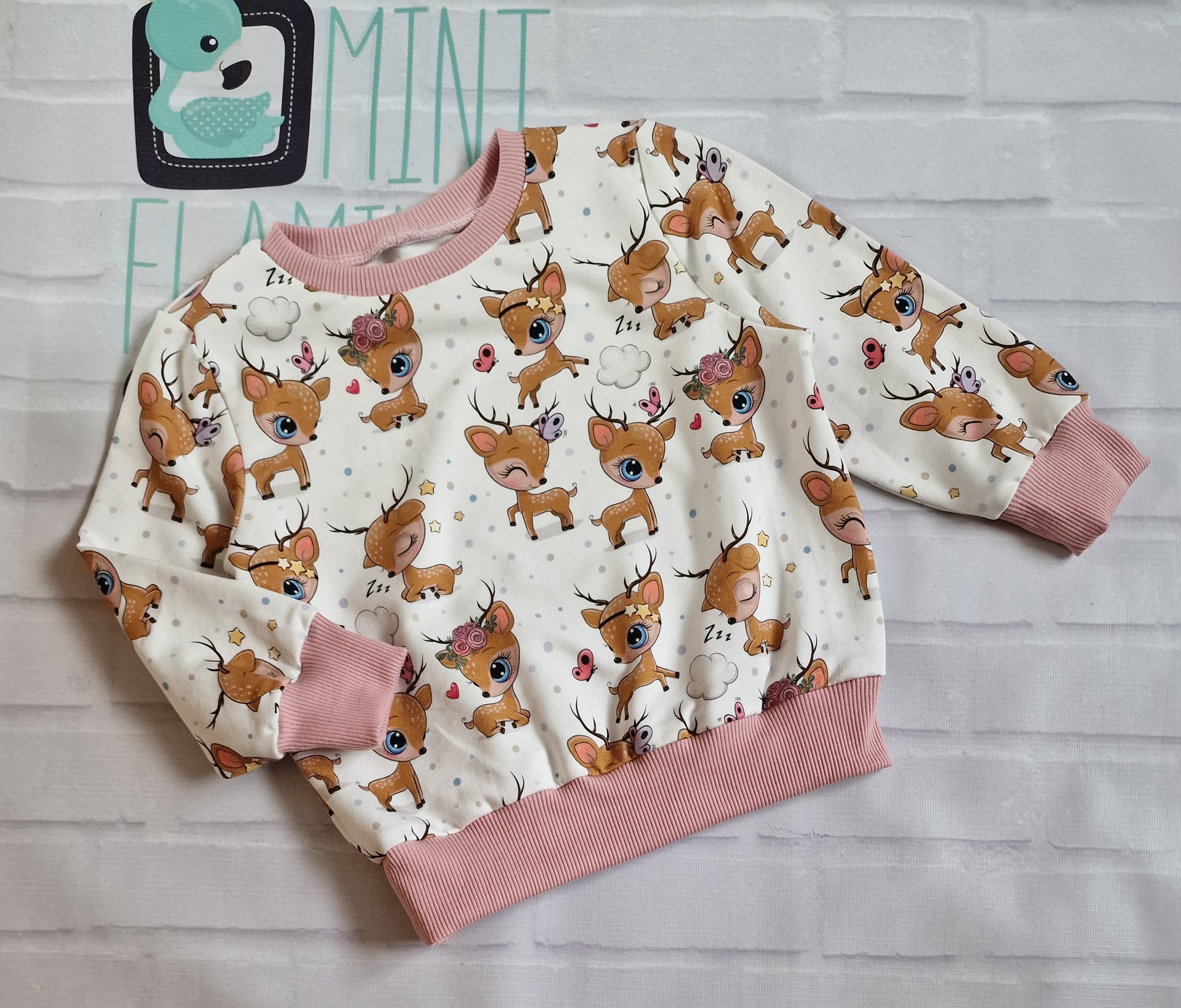 Jumper with deer